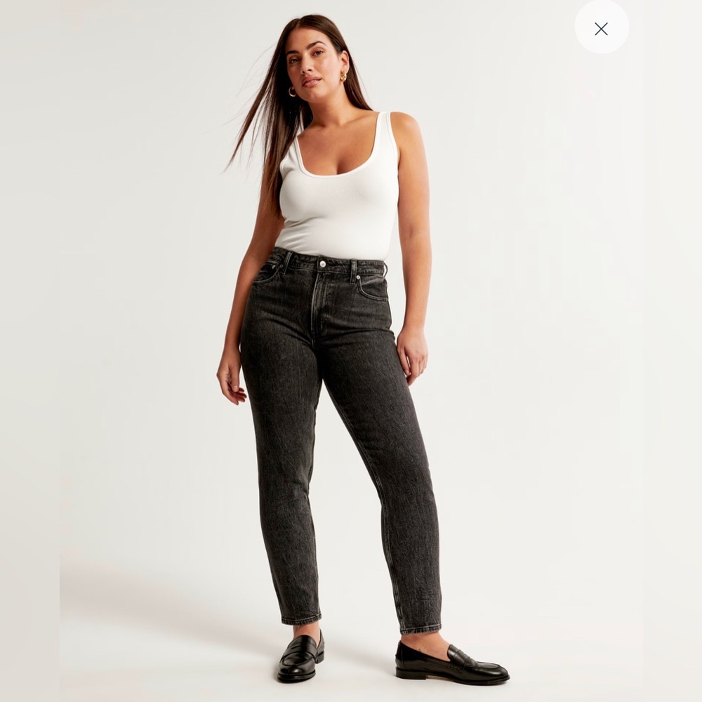 NWT ABERCROMBIE CURVE LOVE HIGH RISE MOM JEAN